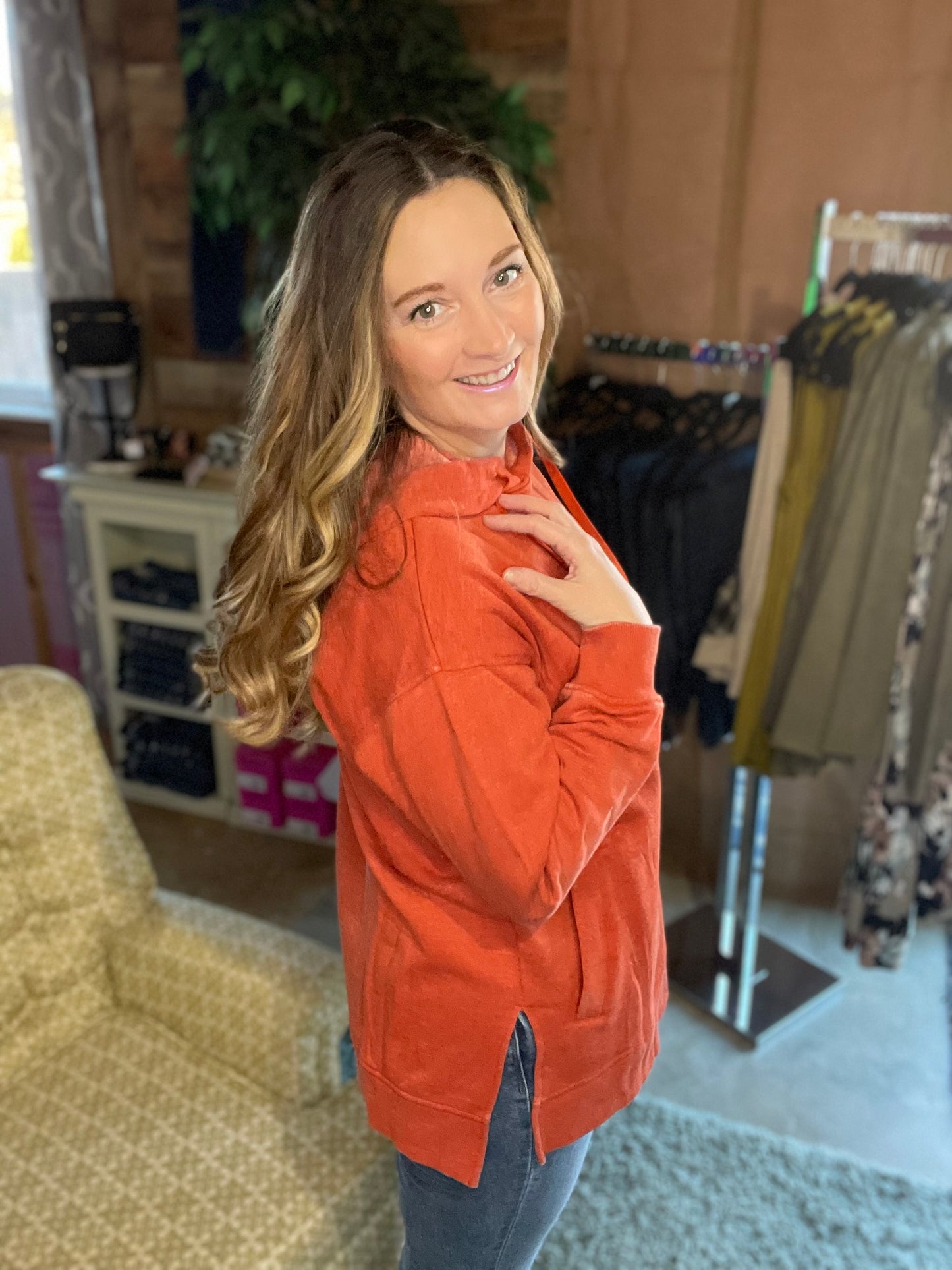 Vintage & Famous Hoodie - Rust