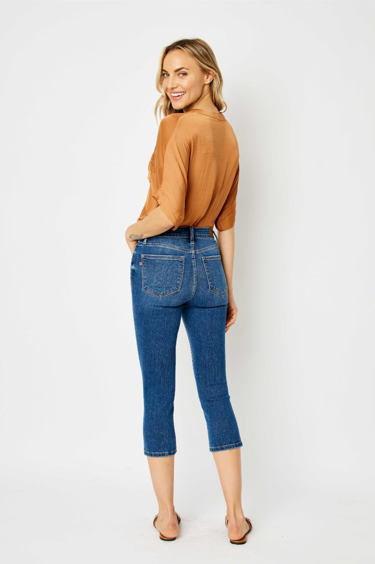 Judy Blue Side Slit Capri