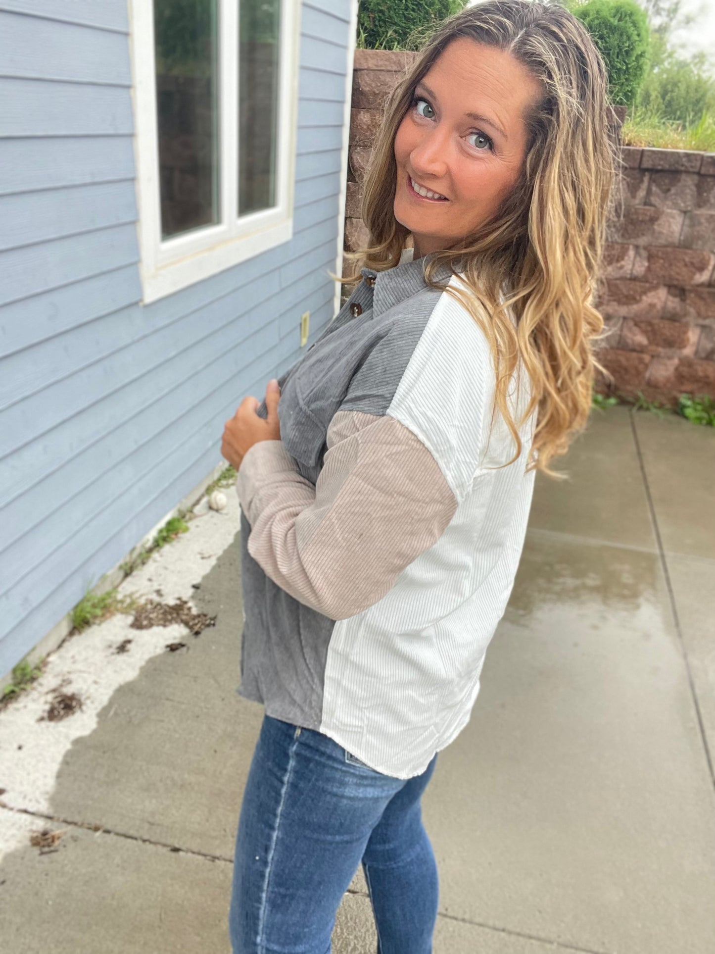 The Countryside Cord Shacket ￼